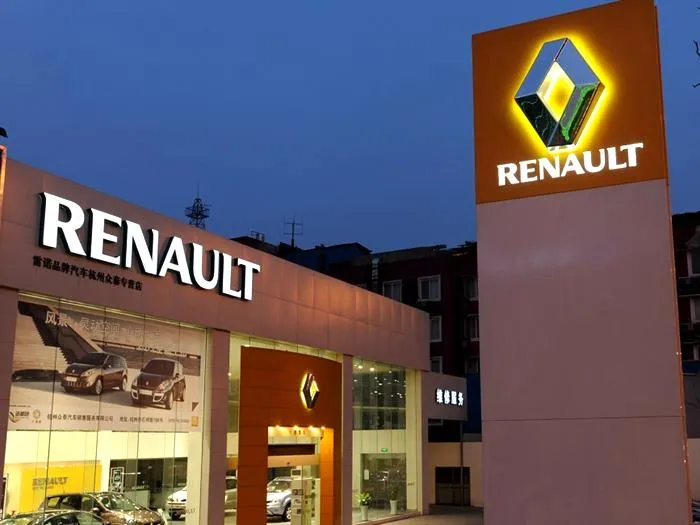 Renault Automotive Dealership Signage