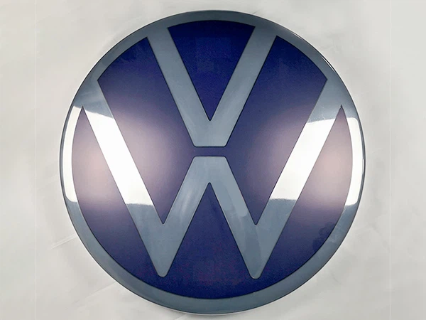 VW Automotive forhandler skiltning